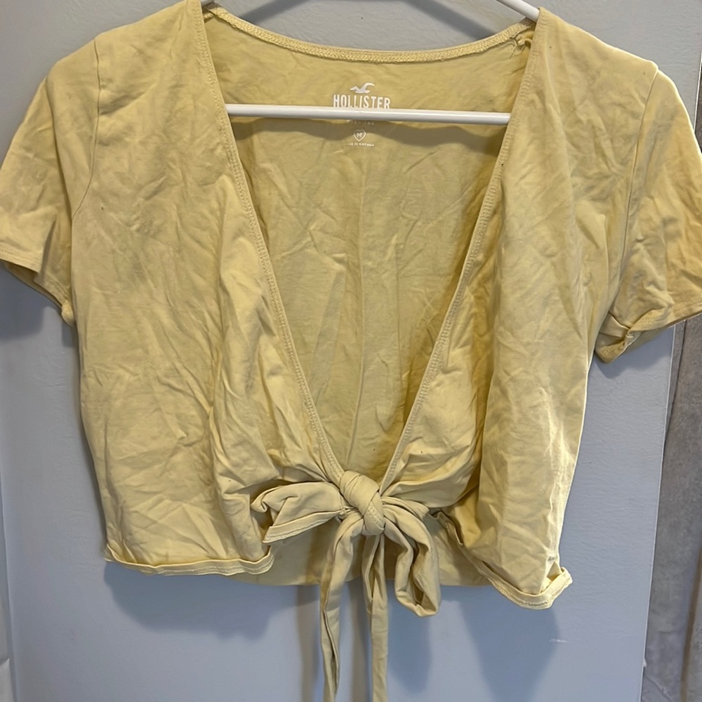 Hollister baby tee